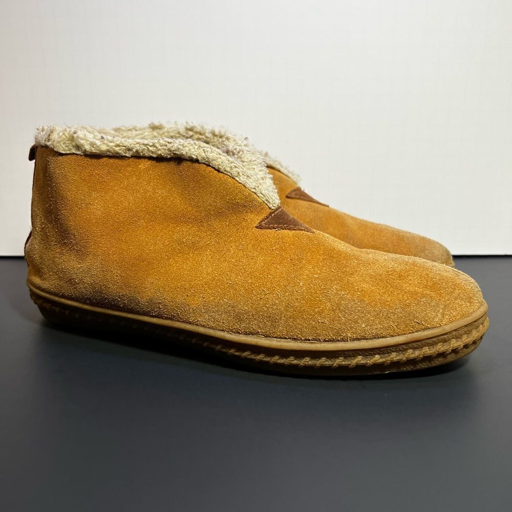 Womens FOOT WARMERS by Laguna Tan Fur Lined Slip On Shoes / Size 7